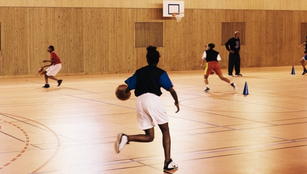 Le sport féminin : trouver sa place dans la société et s’émanciper