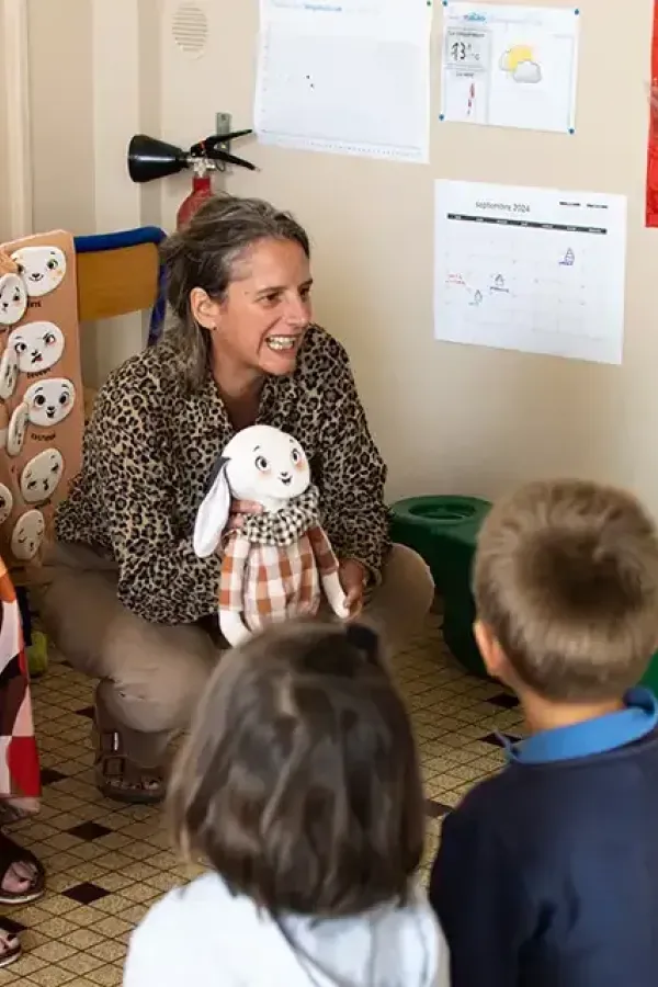 En partenariat avec la Ville de Dinan (22), l'association Kerlatio travaille actuellement sur un programme de prévention des violences auprès d’enfants de 3 à 6 ans.